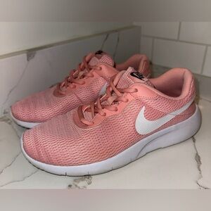 Nike Tanjun Youth Girls  Running Sneakers Shoes Size 7 Pink White Fit Women’s 7